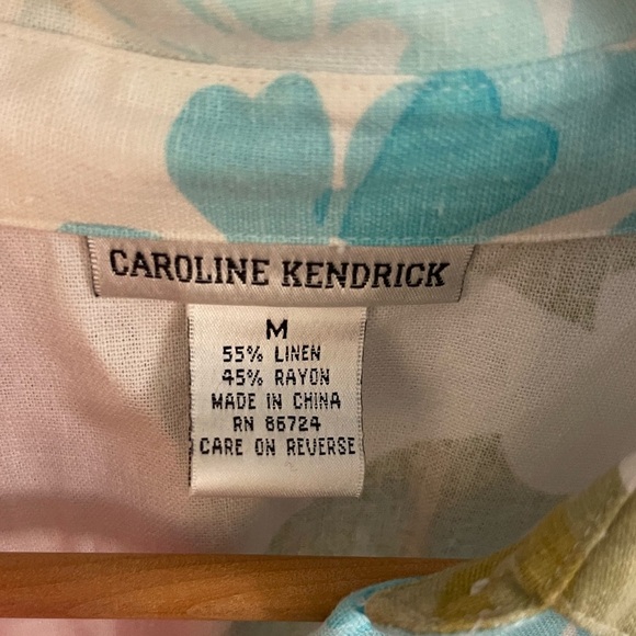 Women’s Caroline Kendrick white linen blend button down w/pink & blue flowers M - Picture 3 of 4